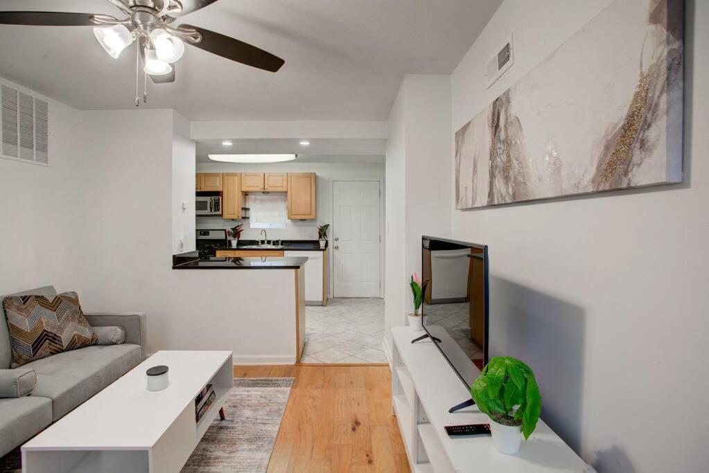 Apartamento Cozy Lux 3Bd House Heart Of Fishtown Sleeps 8 Filadelfia Exterior foto